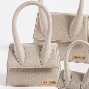 JACQUEMUS
Le Chiquito Moyen linen tote bag